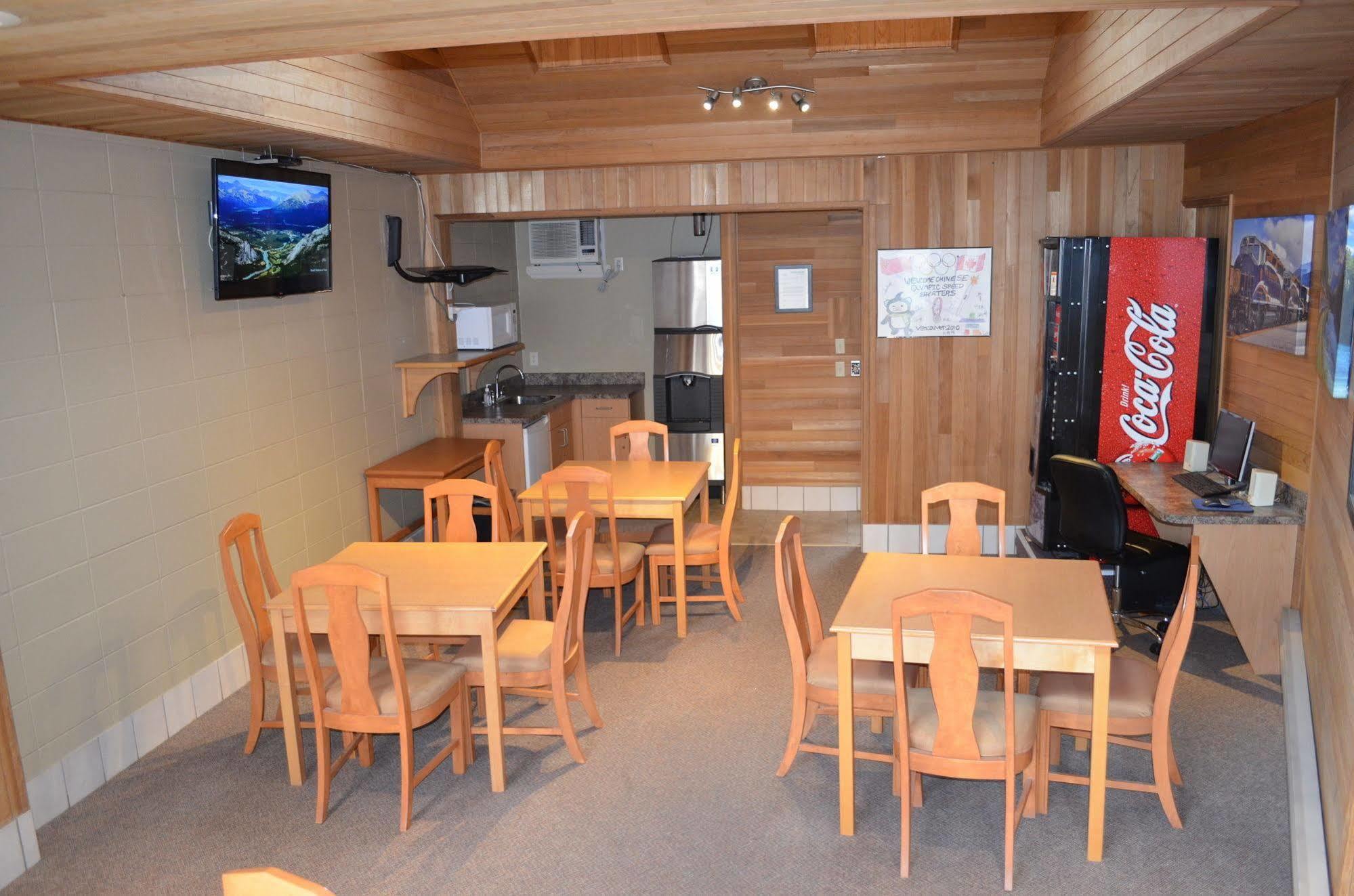 Fortune Motel Kamloops Exterior photo